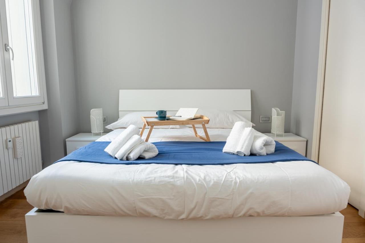 5 Min Duomo Luxury Home In Brera Design District — Photos 3